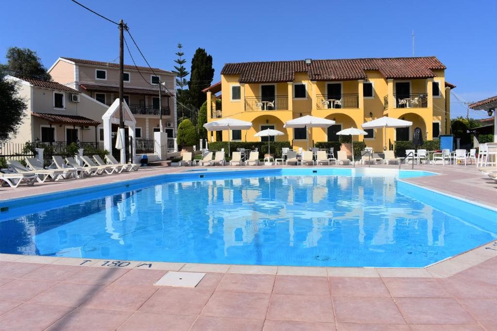 Oula Maisonettes - 1