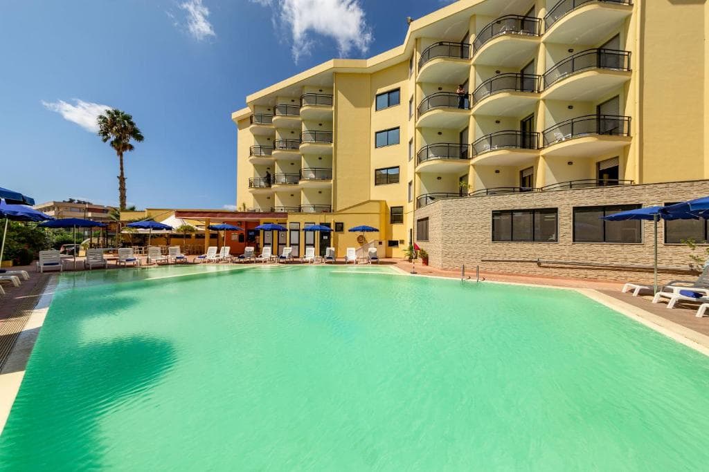 Rina Hotel - 3