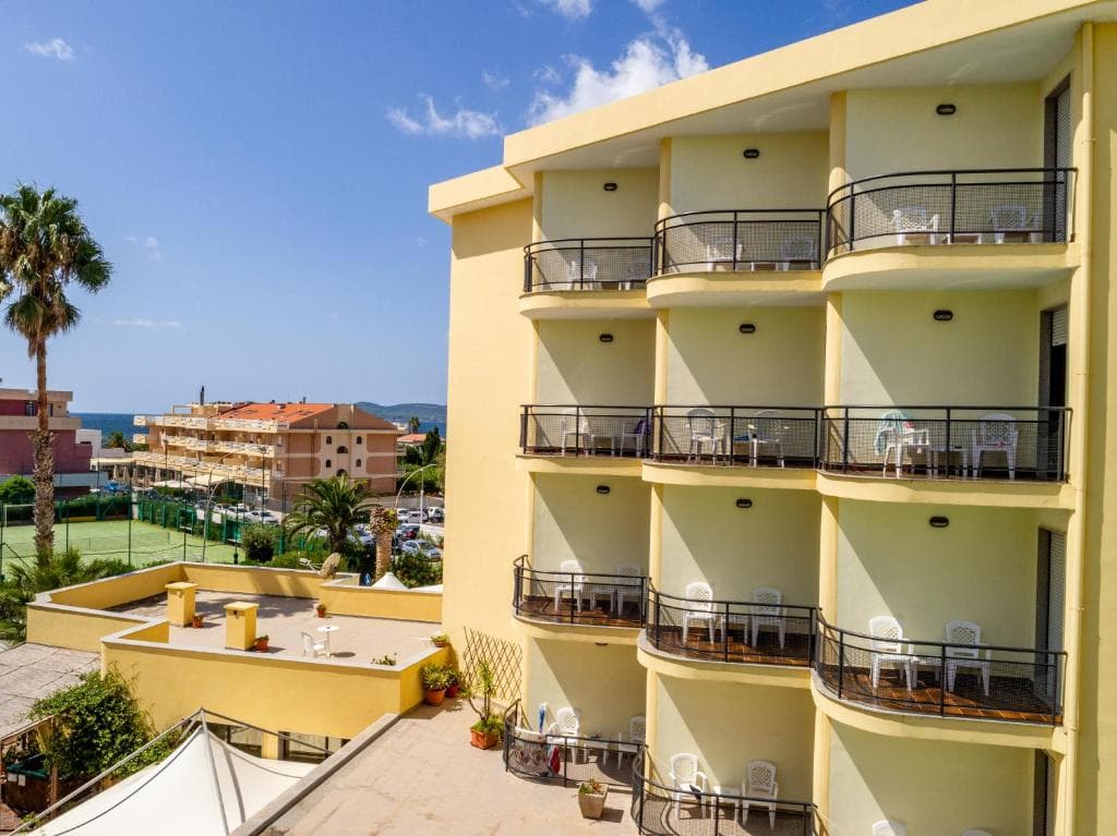 Rina Hotel - 8