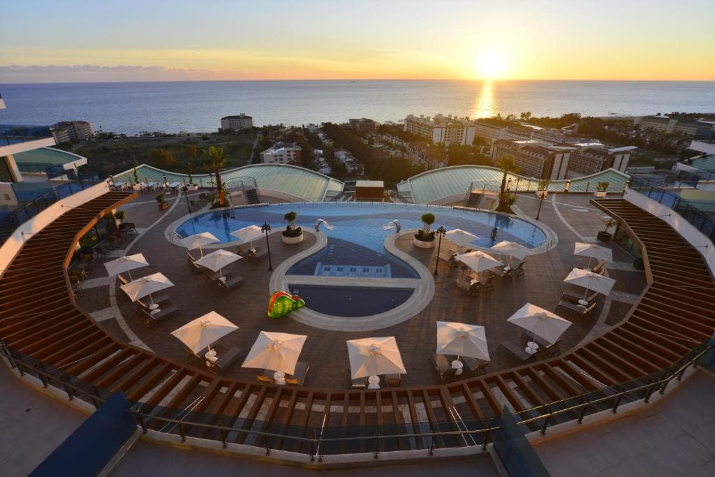 Elite Luxury Suite & Spa - 9