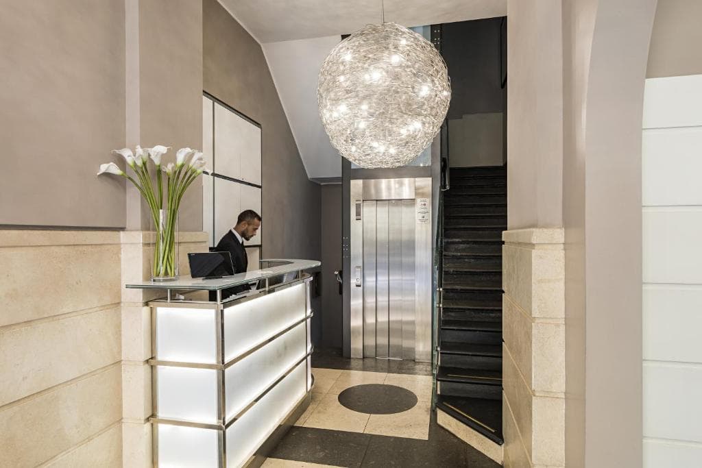 The Independent Hotel - 6
