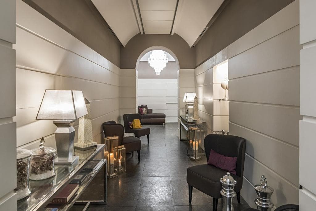 The Independent Hotel - 14