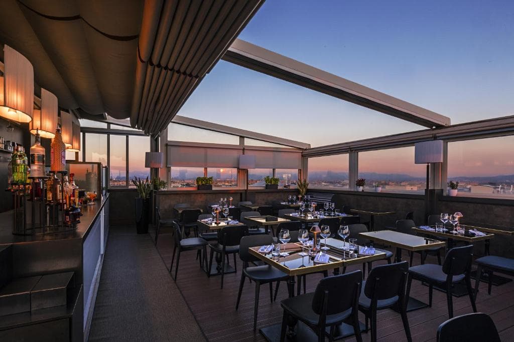 The Independent Hotel - 21