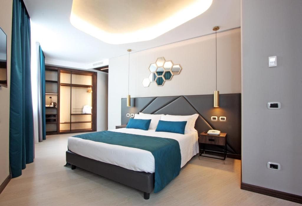 The Hive Hotel - 2