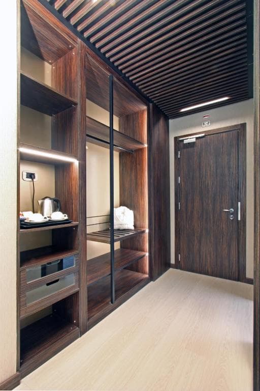 The Hive Hotel - 29