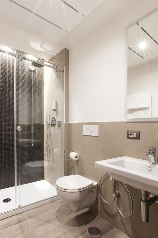 The Republic Hotel - 4