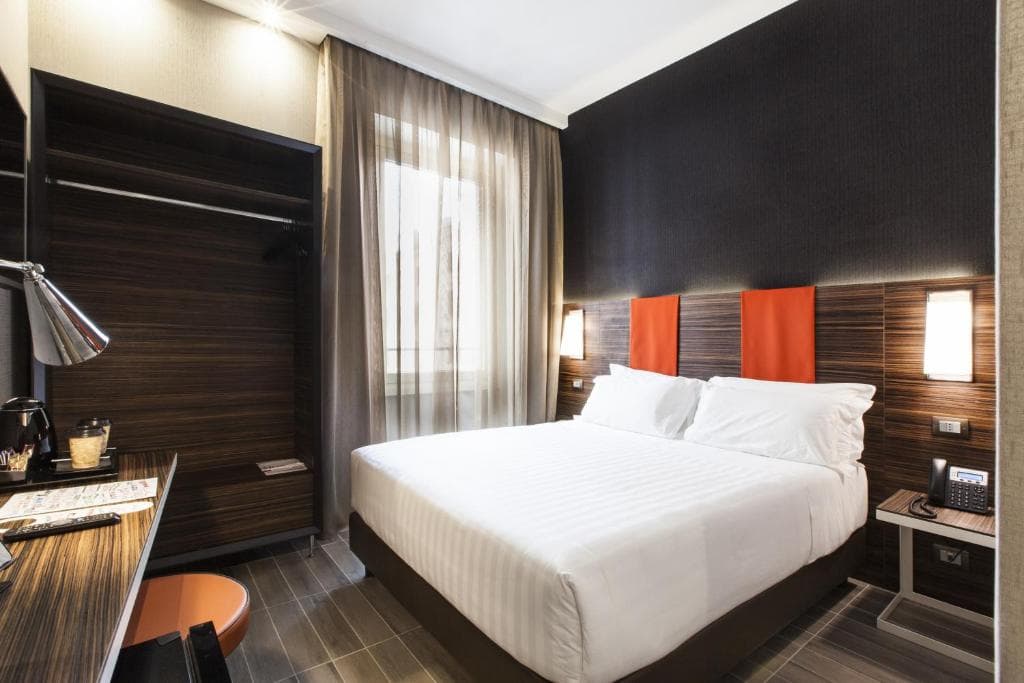 The Republic Hotel - 8