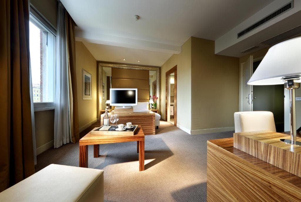 Hotel Saint John - 43