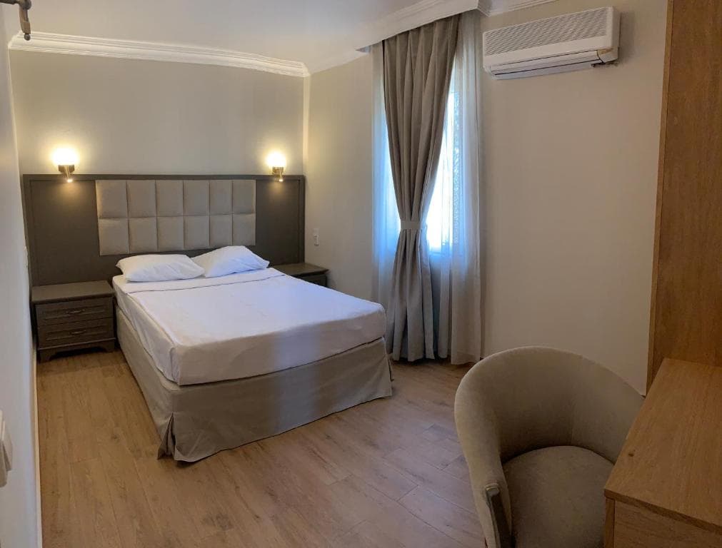 Moonshine Hotel & Suites - 36