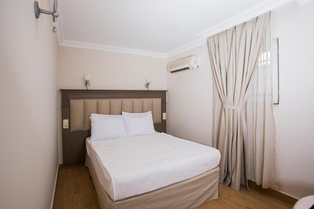 Moonshine Hotel & Suites - 70