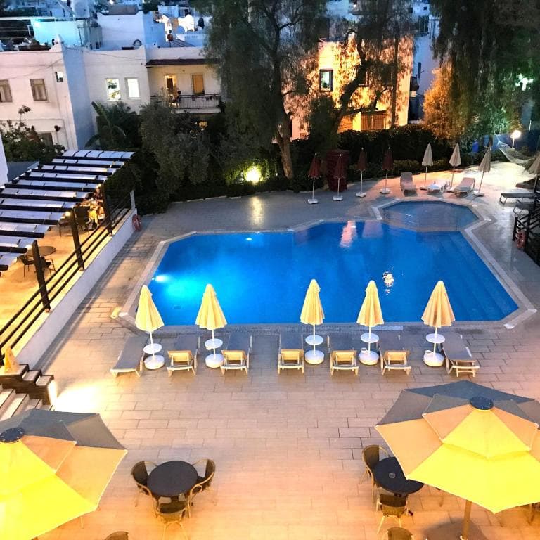 Atrium Hotel - 11