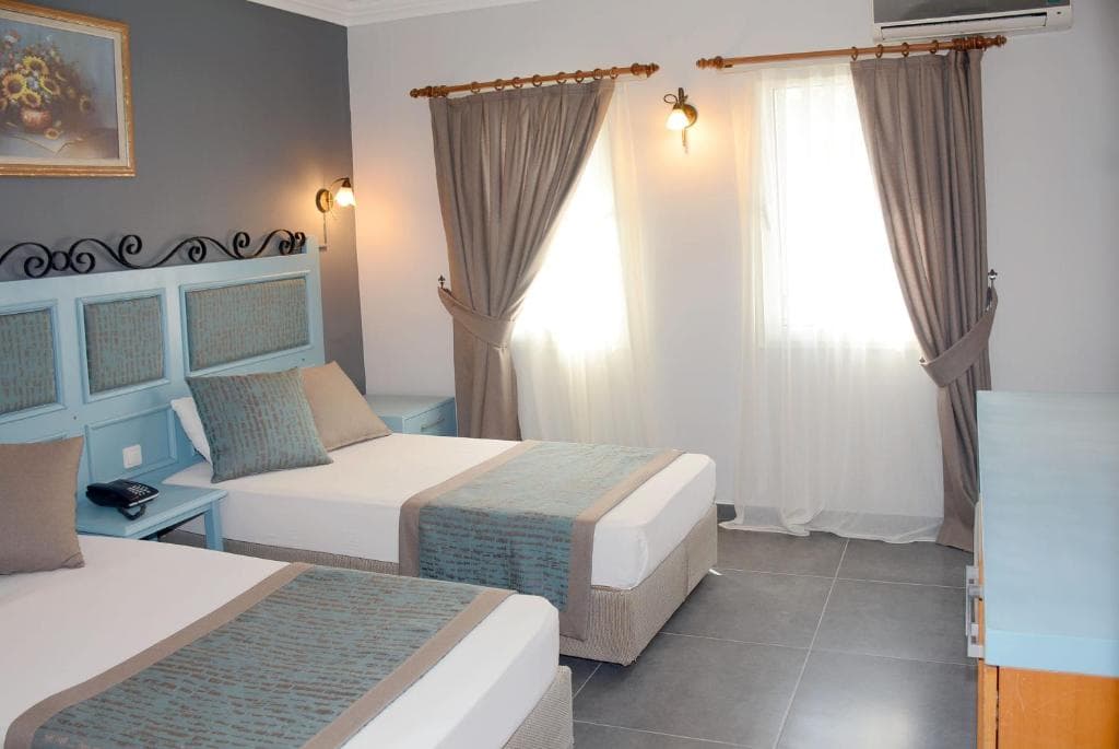Atrium Hotel - 33