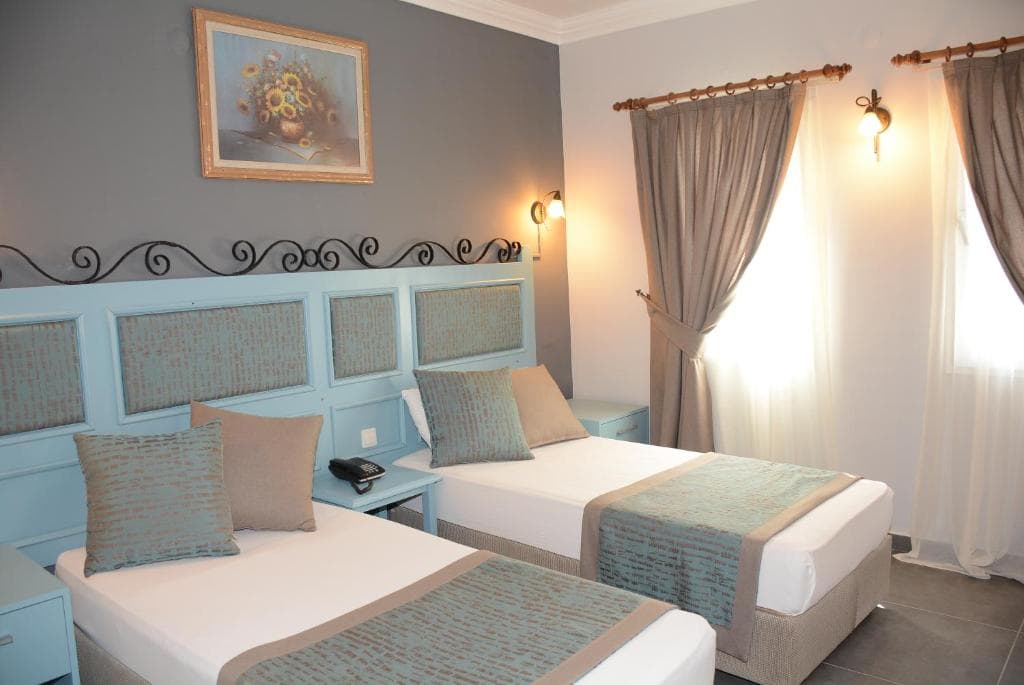 Atrium Hotel - 34