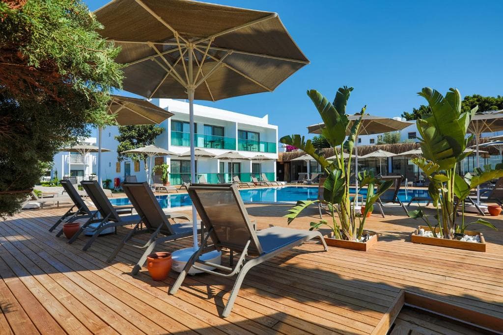 Yalipark Beach Hotel - 83