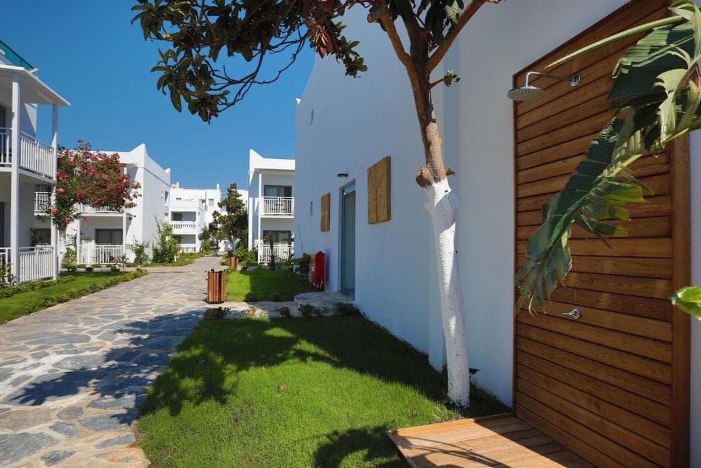 Yalipark Beach Hotel - 90