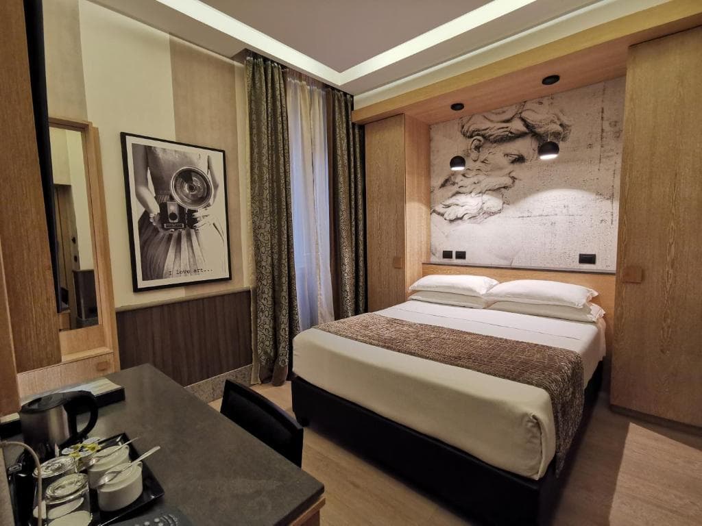 Royal Court Hotel - 16