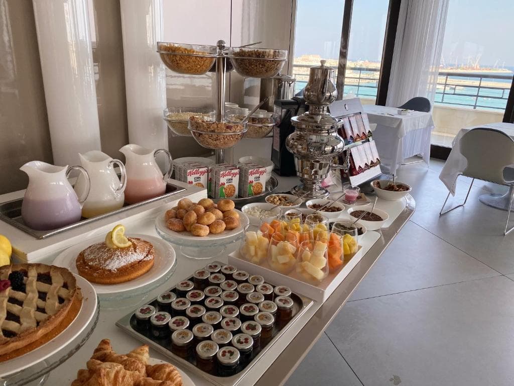 JR Hotels Bari Grande Albergo delle Nazioni - 28
