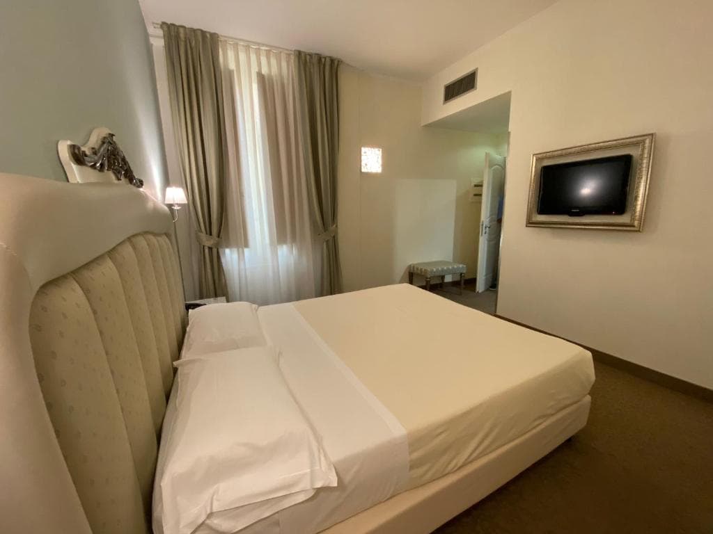 iH Hotels Bari Oriente - 2