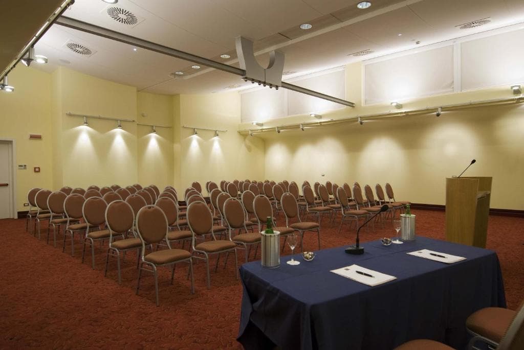 iH Hotels Bari Oriente - 21
