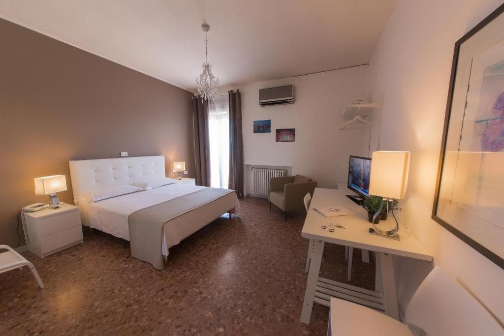 Hotel Riviera - 10