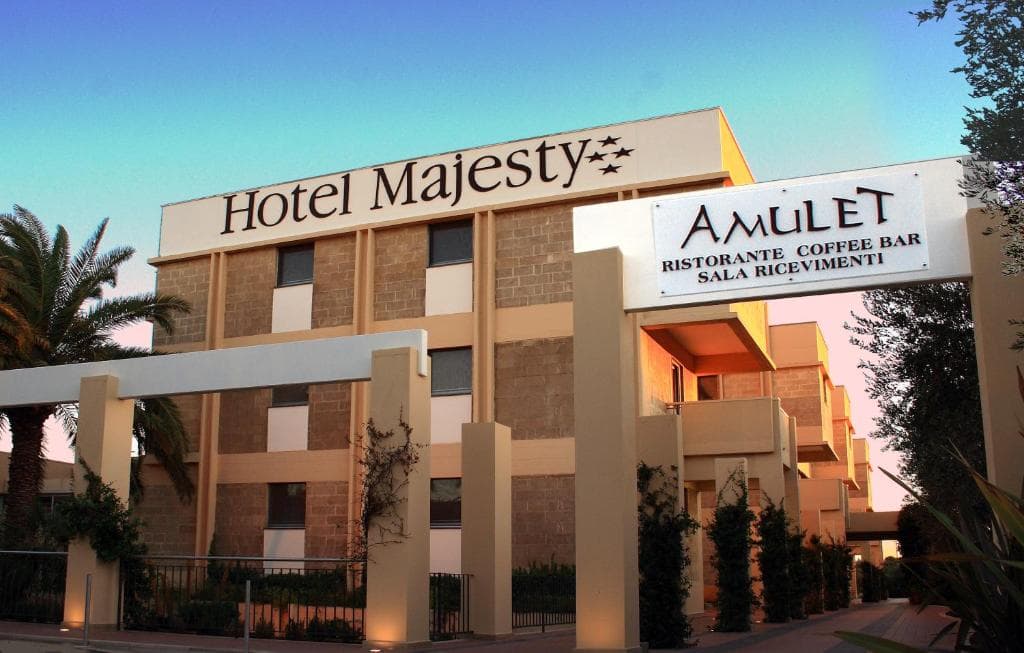 Hotel Majesty - 12