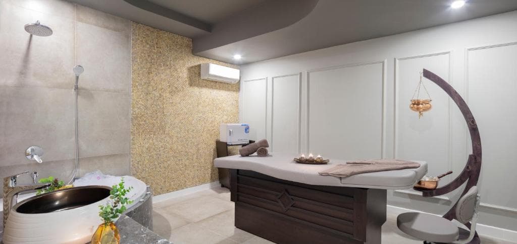 Blue Marlin Deluxe Spa & Resort - 4