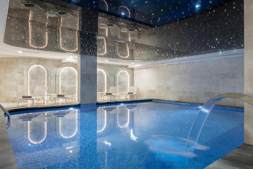 Blue Marlin Deluxe Spa & Resort - 40