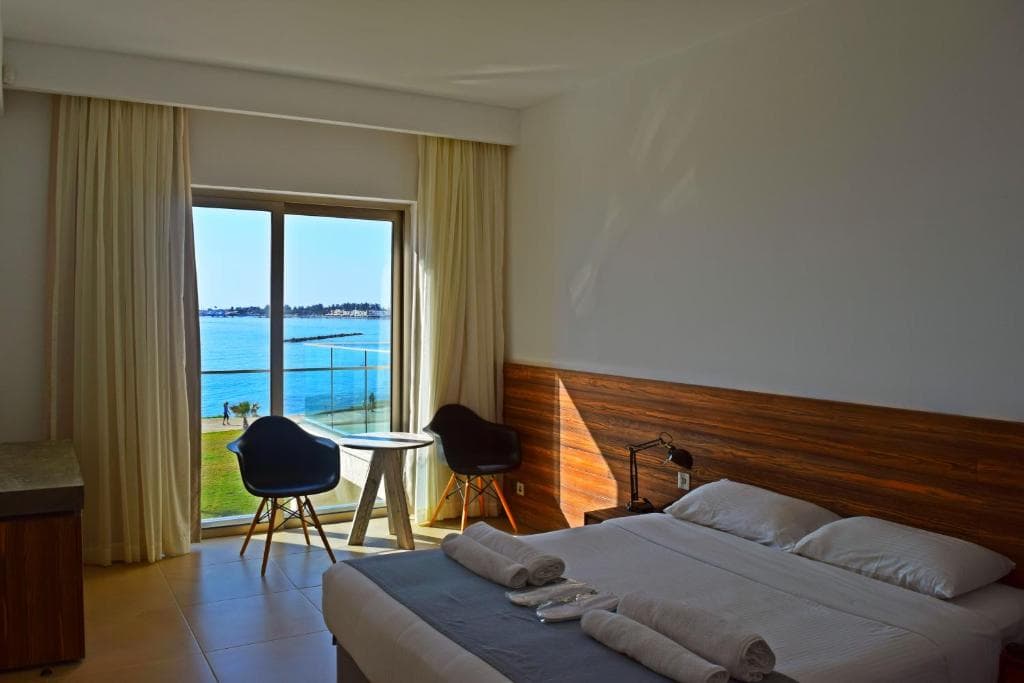 Amphora Hotel & Suites - 4