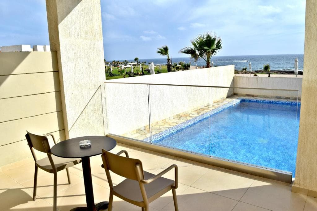 Amphora Hotel & Suites - 41