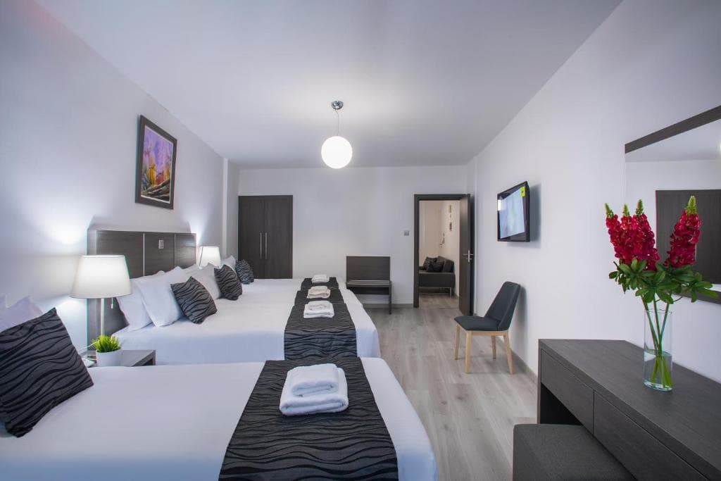 Blazer Residence - 6