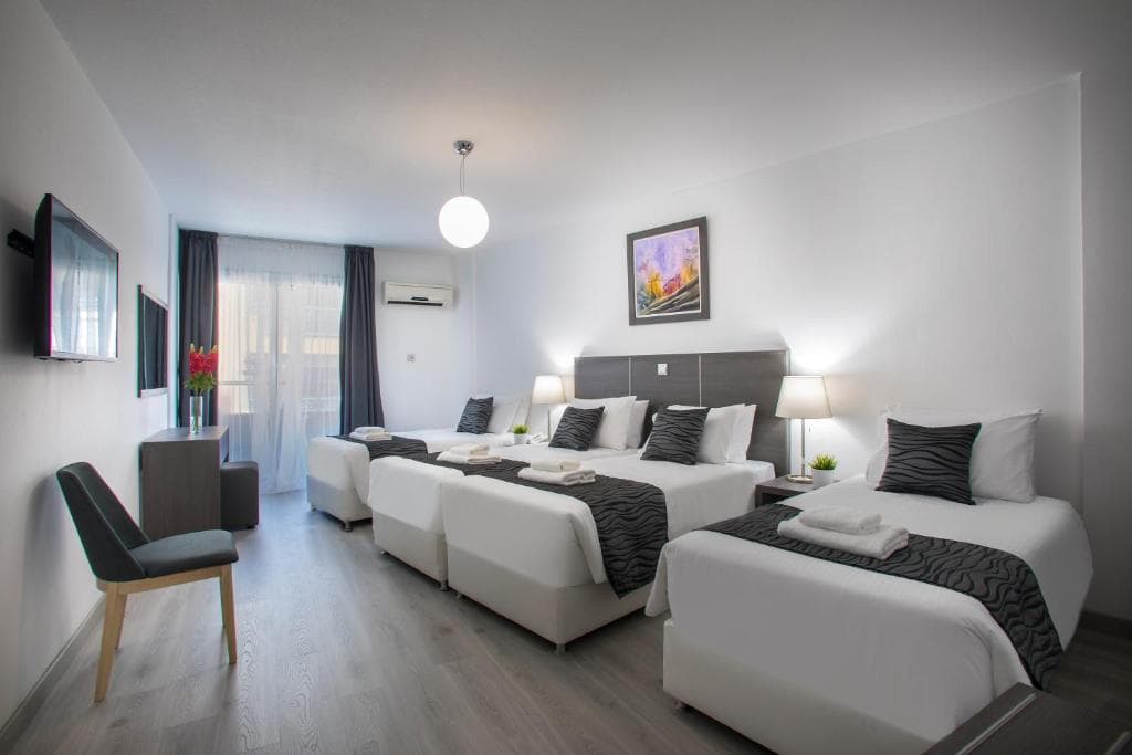 Blazer Residence - 21