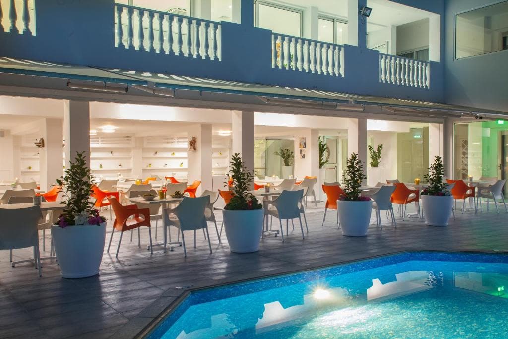 Princessa Vera Hotel Apartments - 10