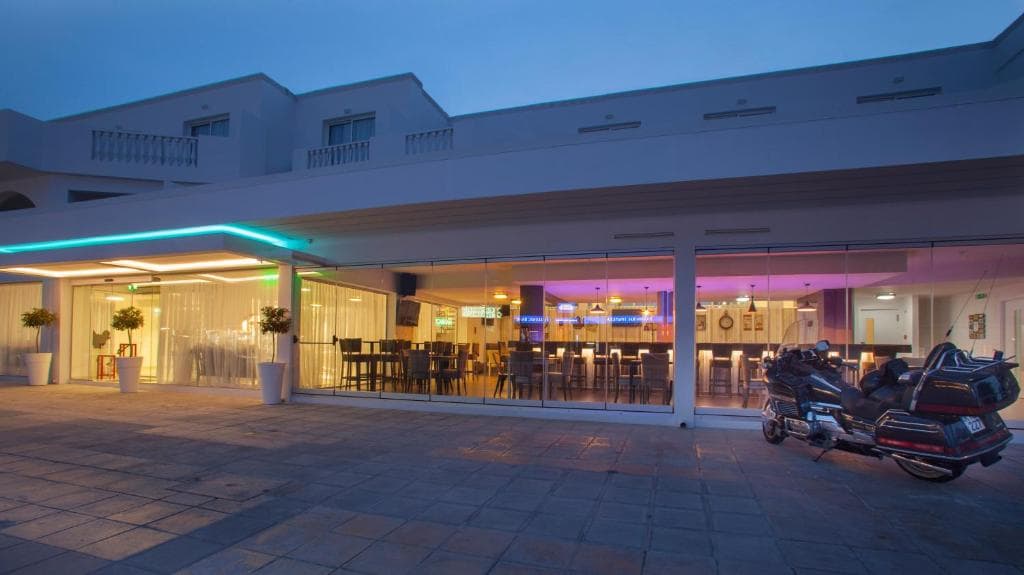 Princessa Vera Hotel Apartments - 21