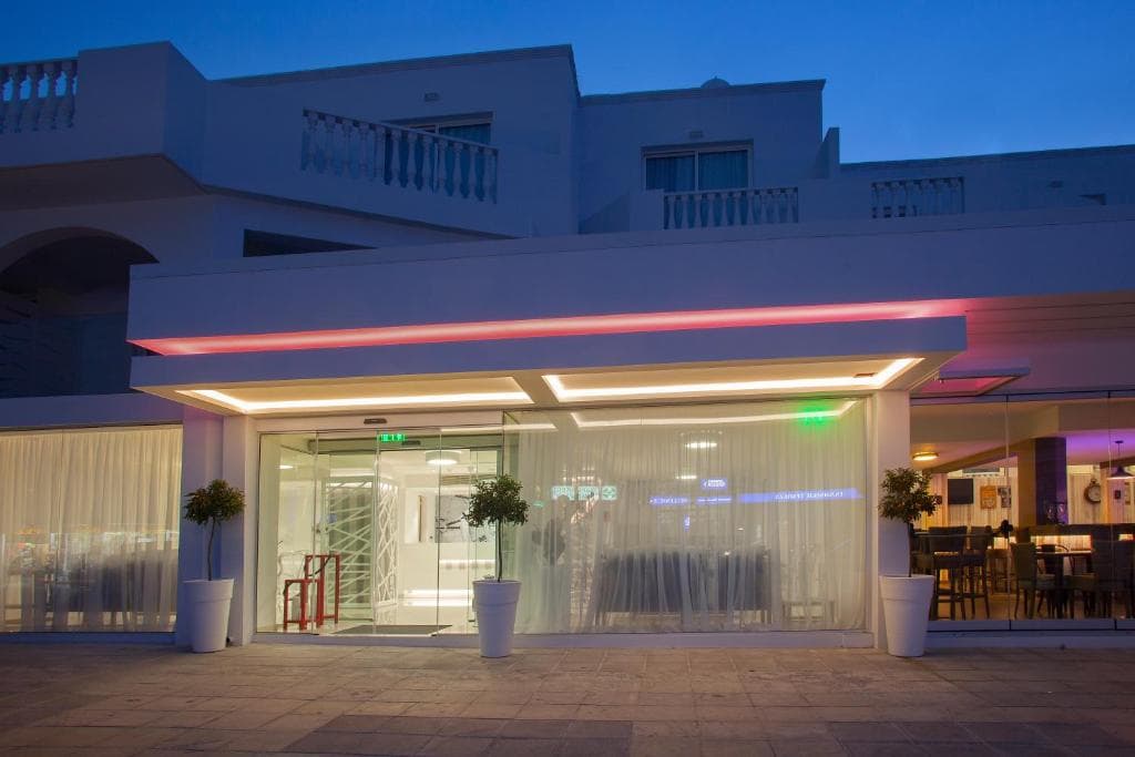 Princessa Vera Hotel Apartments - 35