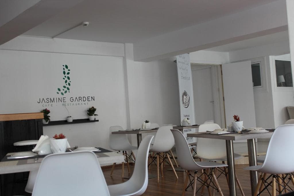 La Veranda Hotel - 40