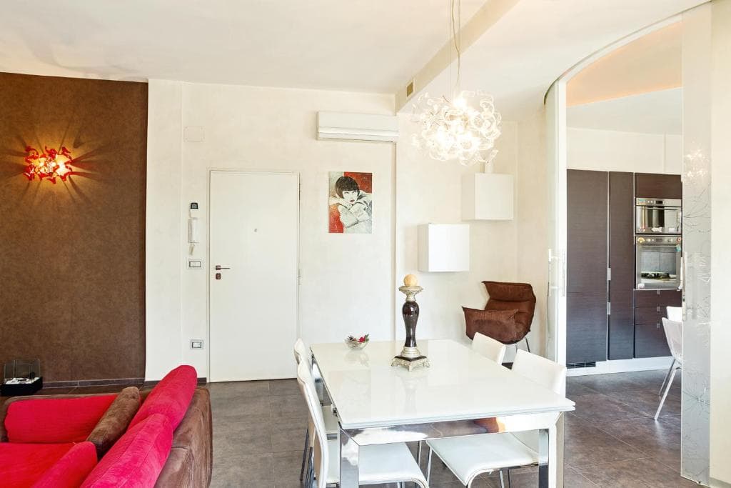 Bari Airport Seaview Apartment - 10