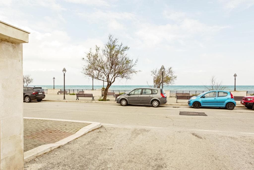 Bari Airport Seaview Apartment - 36