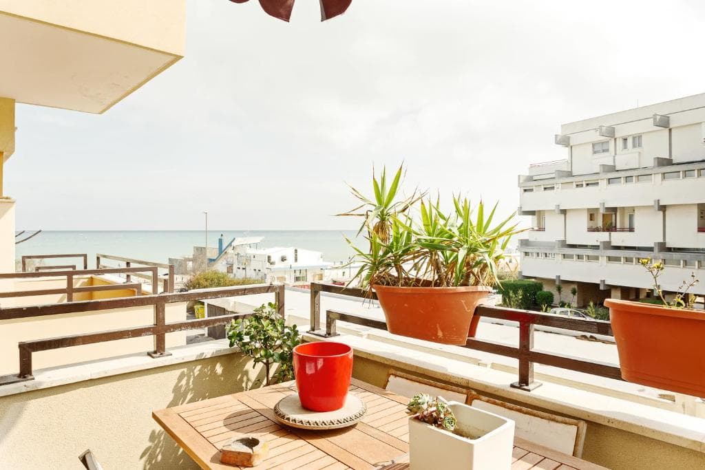 Bari Airport Seaview Apartment - 37