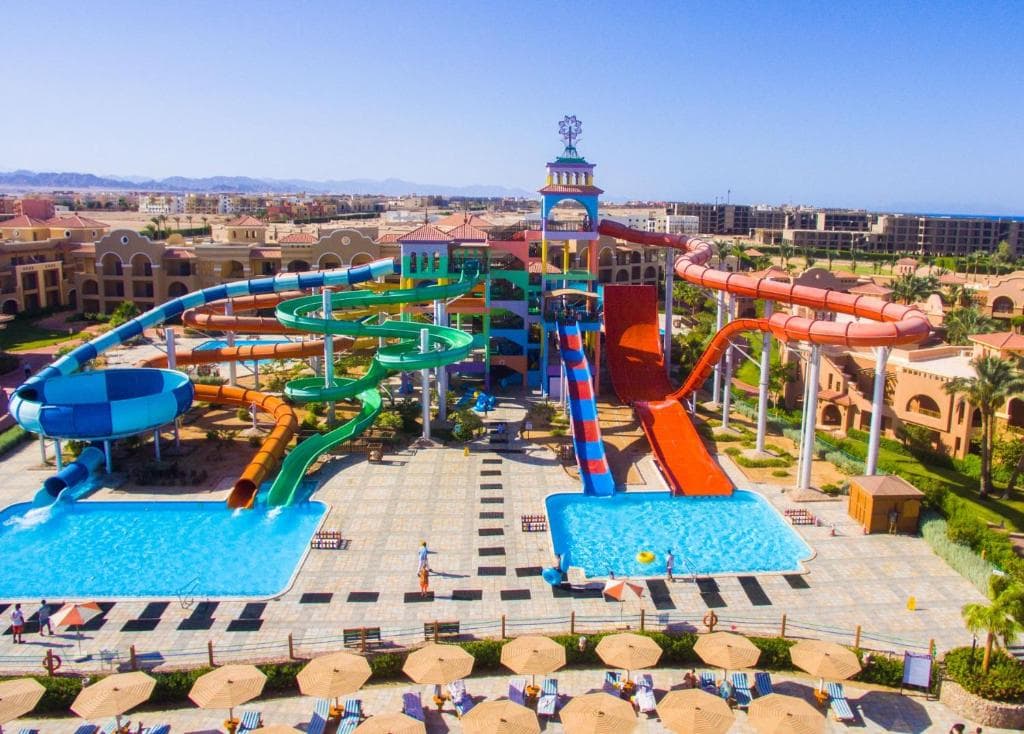 Charmillion Gardens Aquapark - 1