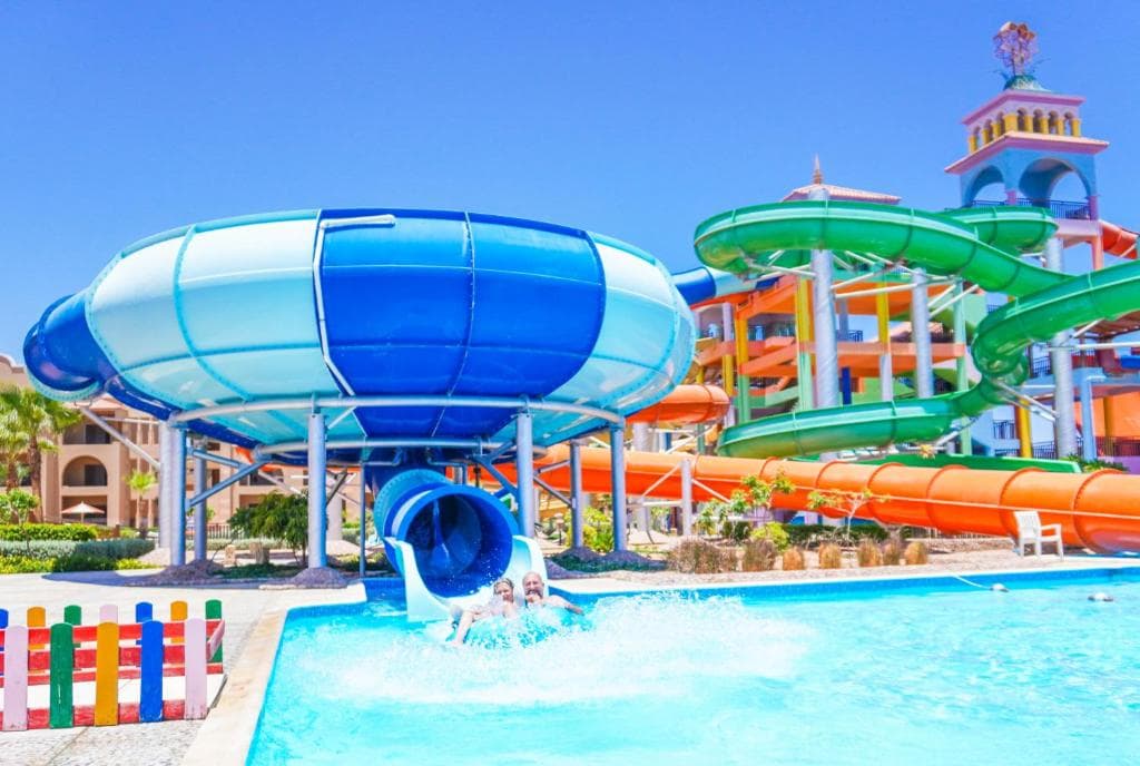 Charmillion Gardens Aquapark - 4