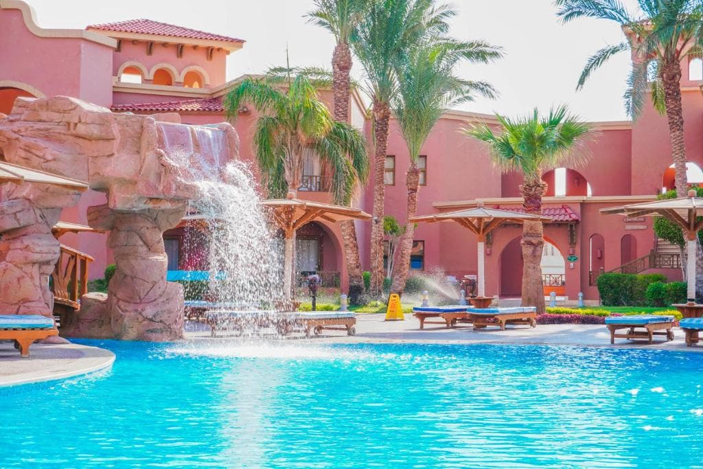 Charmillion Gardens Aquapark - 5