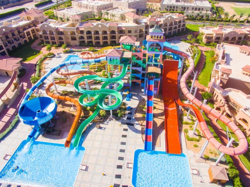 Charmillion Gardens Aquapark - 7