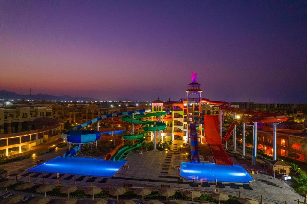 Charmillion Gardens Aquapark - 22