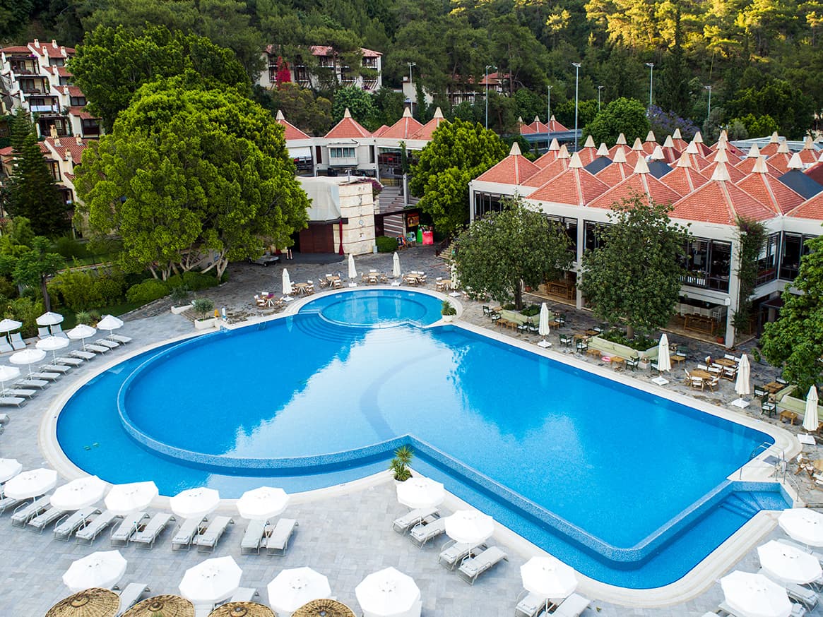 Hillside Beach Club - 4