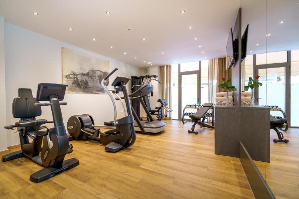 Kyma Suites Beach Hotel - 32