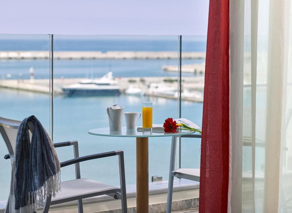 Kyma Suites Beach Hotel - 37