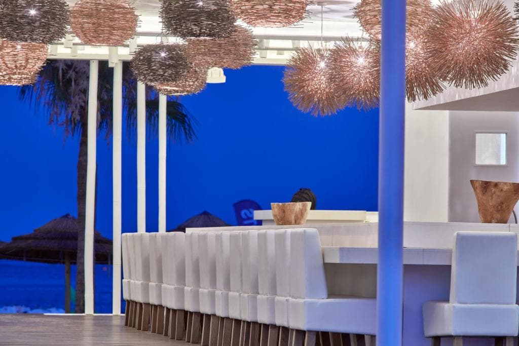 So White Club Resort - 15