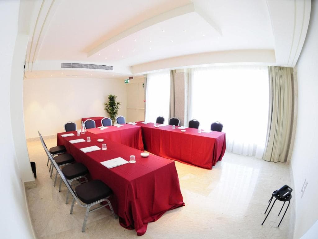Catania International Airport Hotel - 30