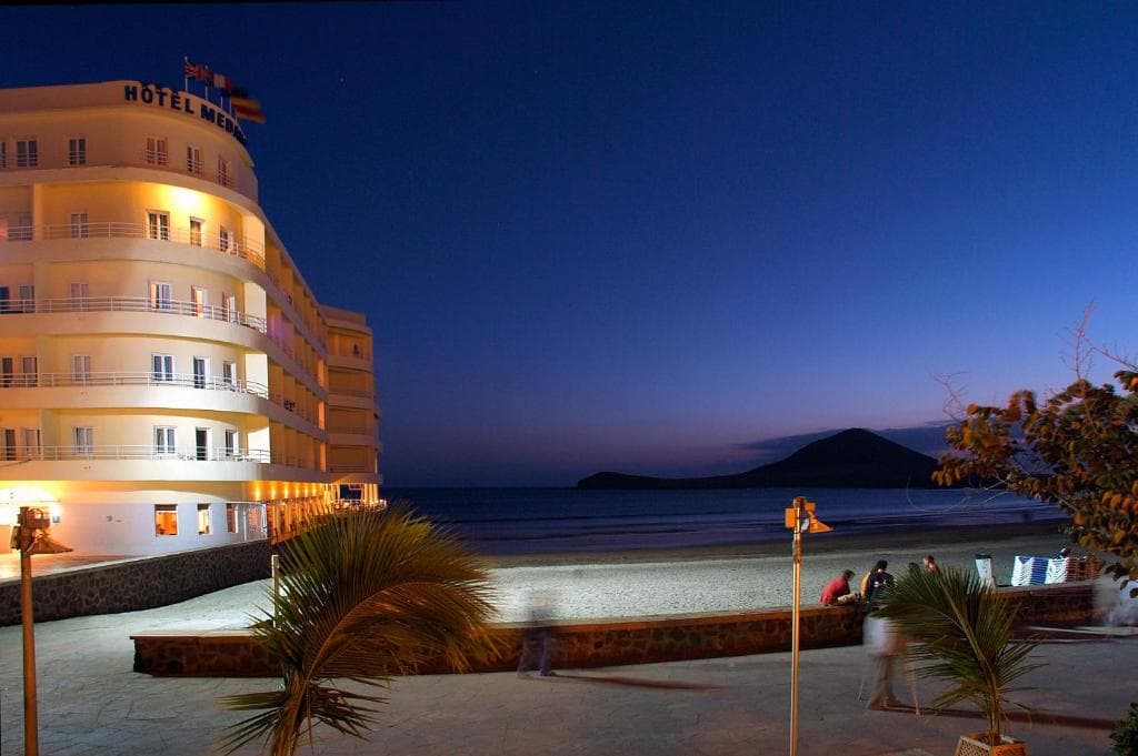 Hotel Medano - 11