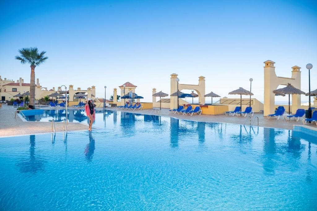 Ramada Residences by Wyndham Costa Adeje - 2